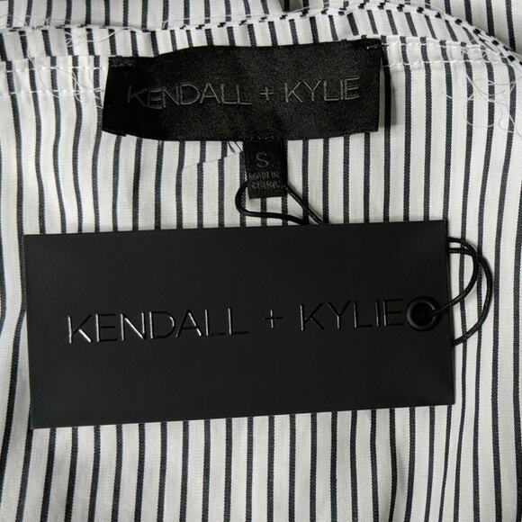 Kendall + Kylie Poplin Cutout Shirt - Size S - NWT - Picture 6 of 8